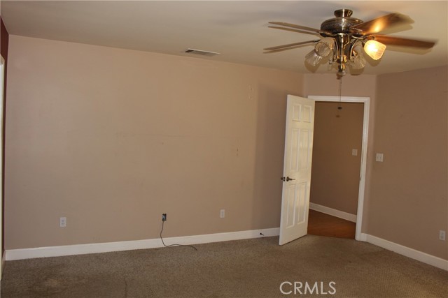 30875 Morningside Street, Lucerne Valley CA: https://media.crmls.org/medias/7ffd73b3-c78c-450e-8f49-ccc9ffb426c8.jpg
