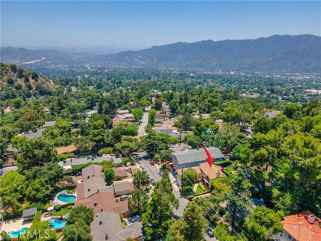 5815 Irving Avenue, La Crescenta CA: https://media.crmls.org/medias/7ffd8424-c574-49e6-bec8-ba9a7067a2e3.jpg