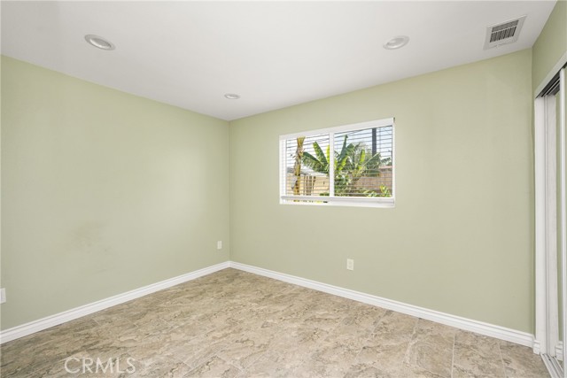 Image 29 of 31 For 1108 Groveland Place