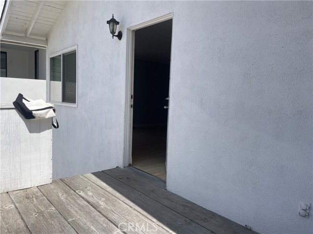 514 .5B Marigold Ave, Corona del Mar CA: https://media.crmls.org/medias/7ffe11a7-6ab7-4024-bde9-7ce88a9cce45.jpg