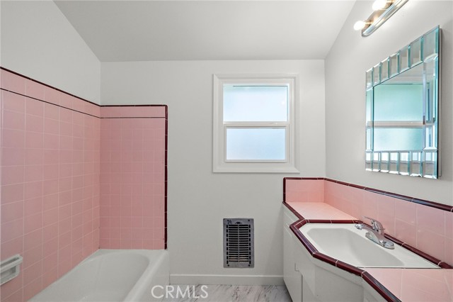 509 E Camile Street, Santa Ana CA: https://media.crmls.org/medias/7ffe336a-bb52-45bf-99c0-4d88a16a6110.jpg