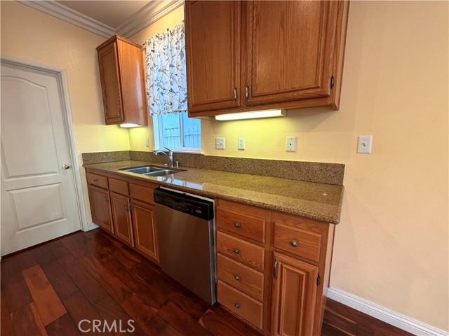 Detail Gallery Image 6 of 28 For 17540 Sagebrush Way, Carson,  CA 90746 - 3 Beds | 2/1 Baths