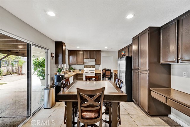 Detail Gallery Image 18 of 36 For 31755 Ridgeview, Lake Elsinore,  CA 92532 - 6 Beds | 3 Baths