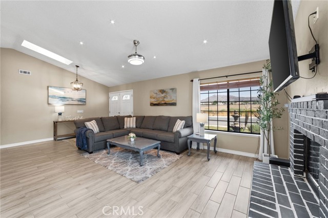 Detail Gallery Image 9 of 37 For 26337 Dracaea Ave, Moreno Valley,  CA 92555 - 3 Beds | 2 Baths