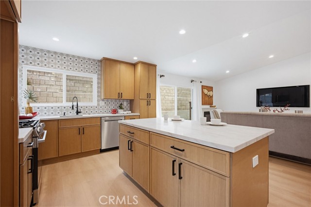 Detail Gallery Image 12 of 38 For 7355 Vineyard Ave, Rancho Cucamonga,  CA 91730 - 4 Beds | 2 Baths