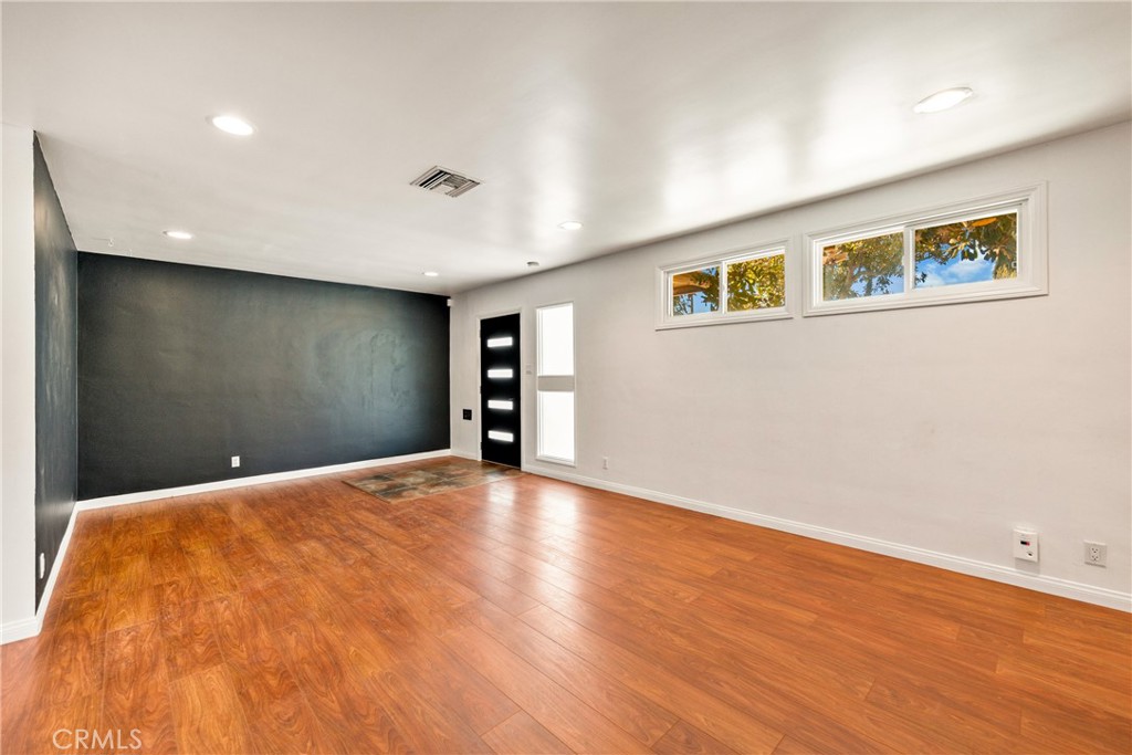 1200 N Pass AvenueBurbank img 2