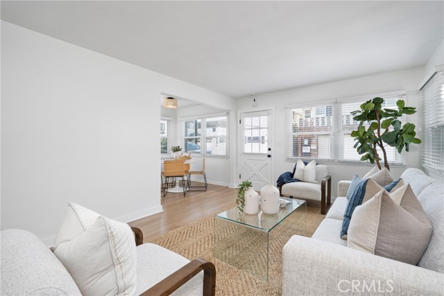 Detail Gallery Image 12 of 31 For 502 36th a,  Newport Beach,  CA 92663 - 2 Beds | 2 Baths