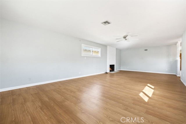 Detail Gallery Image 7 of 28 For 20159 Londelius St, Winnetka,  CA 91306 - 4 Beds | 2 Baths