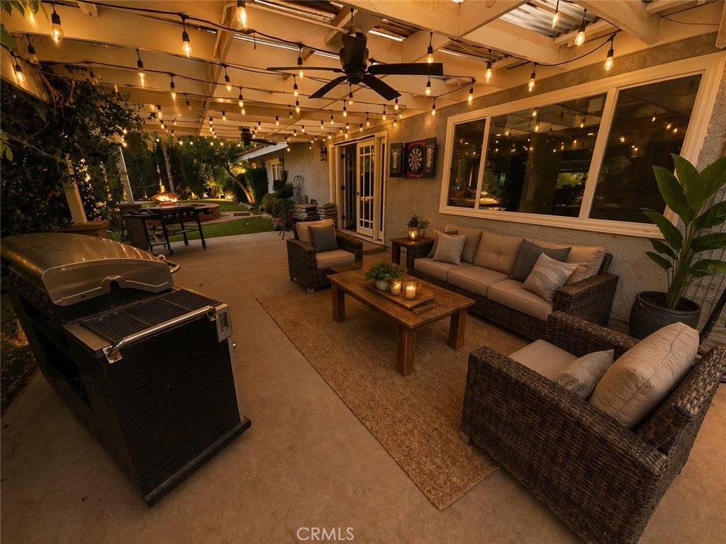 https://media.crmls.org/medias/80006305-fc3d-4acd-a064-d157762cf43f.jpg?preset=X-Large