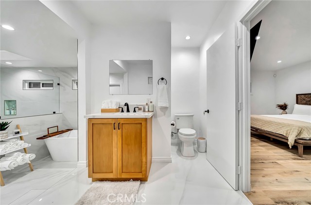 Detail Gallery Image 54 of 75 For 16127 Hartsook St, Encino,  CA 91436 - 4 Beds | 2/1 Baths