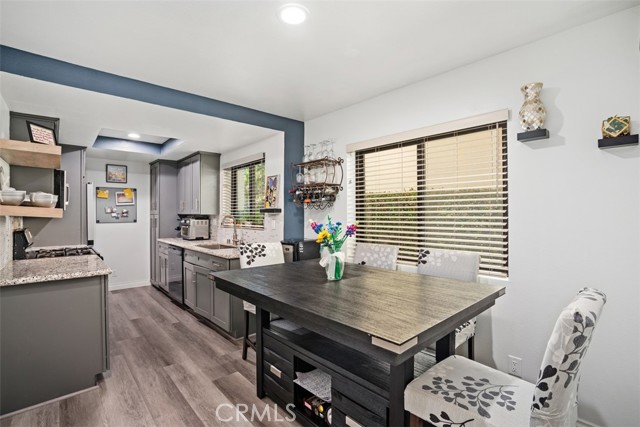Detail Gallery Image 1 of 14 For 285 S S. Sierra Madre Blvd a,  Pasadena,  CA 91107 - 2 Beds | 2 Baths
