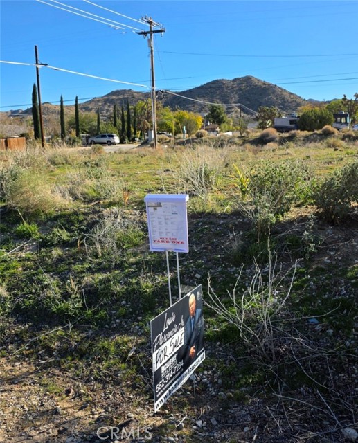 Detail Gallery Image 5 of 5 For 55685 Navajo Trail, Yucca Valley,  CA 92284 - – Beds | – Baths