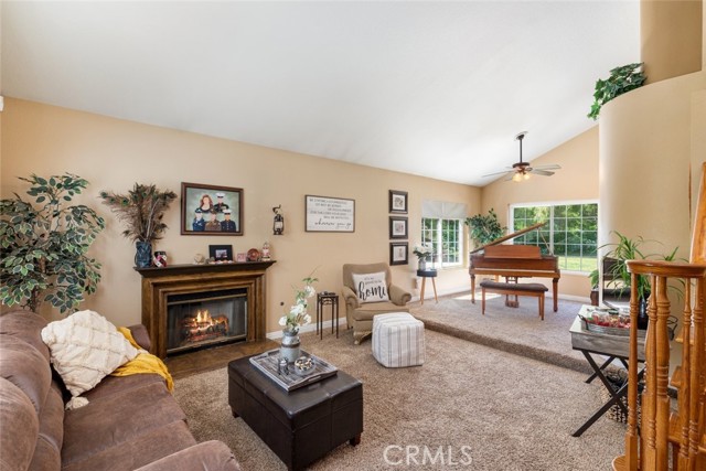 Detail Gallery Image 10 of 47 For 43691 Butternut, Temecula,  CA 92592 - 4 Beds | 3 Baths