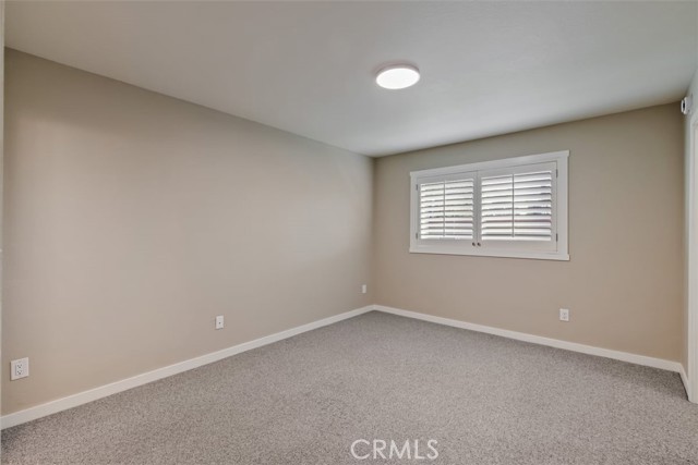 Detail Gallery Image 10 of 19 For 4744 Ben Ave #11,  Valley Village,  CA 91607 - 2 Beds | 2/1 Baths