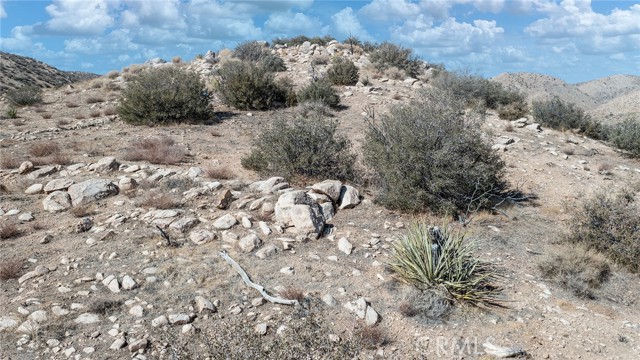 Detail Gallery Image 5 of 5 For 50565 Burns Canyon Rd, Pioneertown,  CA 92252 - – Beds | – Baths