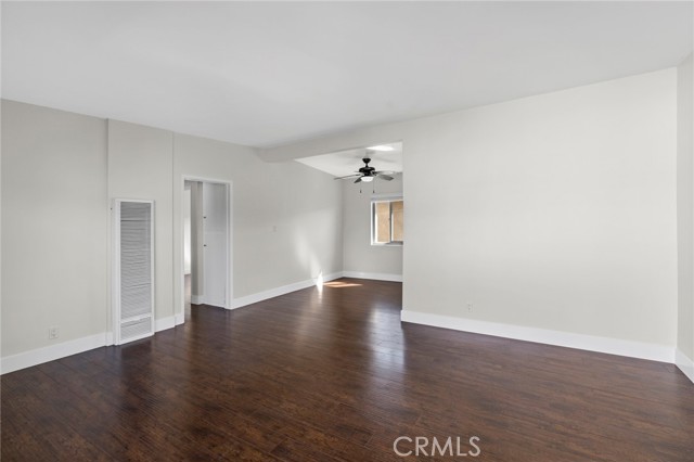 Detail Gallery Image 6 of 20 For 271 16th Pl #D,  Costa Mesa,  CA 92627 - 2 Beds | 1 Baths