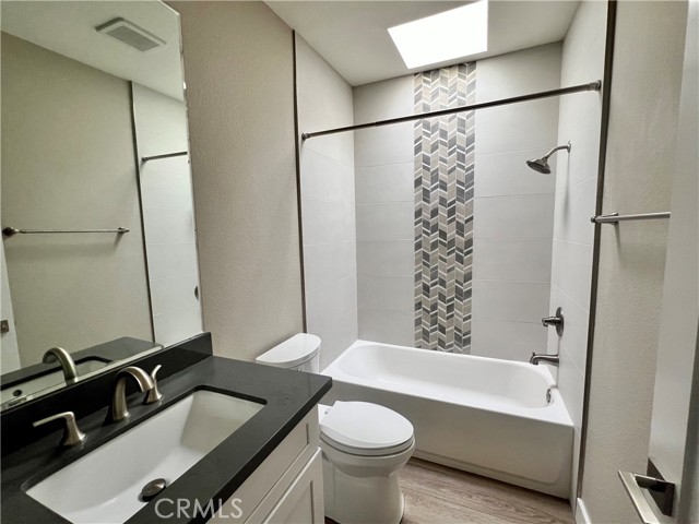 Detail Gallery Image 30 of 34 For 21730 Marylee St #27,  Woodland Hills,  CA 91367 - 3 Beds | 2/1 Baths