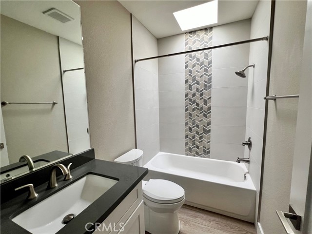 Detail Gallery Image 30 of 34 For 21730 Marylee St #27,  Woodland Hills,  CA 91367 - 3 Beds | 2/1 Baths