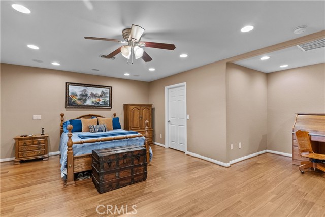 Detail Gallery Image 13 of 31 For 40139 15th, Palmdale,  CA 93551 - 3 Beds | 3 Baths