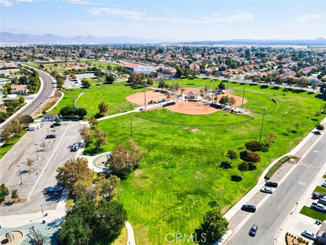 Detail Gallery Image 32 of 33 For 8428 Lindenhurst St, Riverside,  CA 92508 - 5 Beds | 2/1 Baths