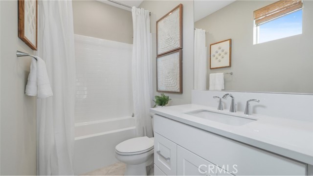 26669 Blue Hills Loop, Valencia CA: https://media.crmls.org/medias/8002c8f5-0254-4ce2-863d-969e5d6617a3.jpg