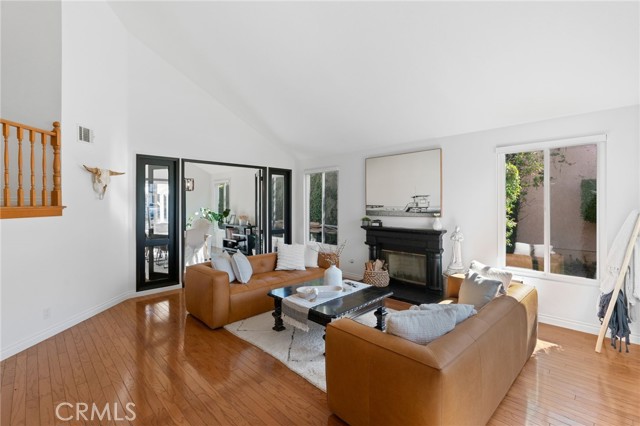 12026 Haven Crest Street, Moorpark CA: https://media.crmls.org/medias/80032b0e-87ec-441c-b7b2-d03343770a60.jpg