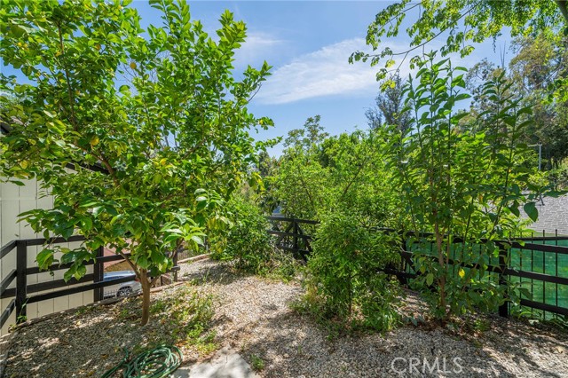 Detail Gallery Image 43 of 45 For 5245 Elvira Rd, Woodland Hills,  CA 91364 - 3 Beds | 3 Baths