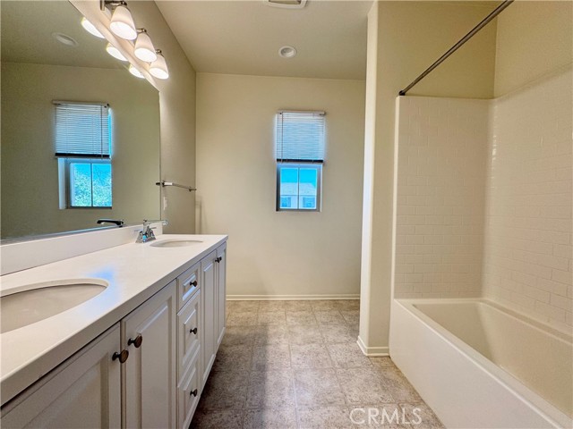 Detail Gallery Image 12 of 17 For 3210 E Rutherford Dr, Ontario,  CA 91761 - 4 Beds | 3 Baths