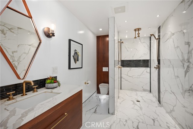 496 E 16th, Costa Mesa CA: https://media.crmls.org/medias/8004e3ef-2109-4929-ba89-4a2b20da14ac.jpg