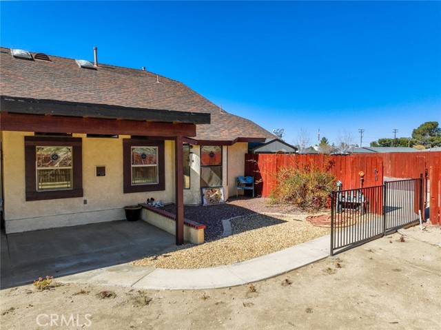 Detail Gallery Image 7 of 65 For 13889 Olathe Rd, Apple Valley,  CA 92307 - 5 Beds | 2/1 Baths