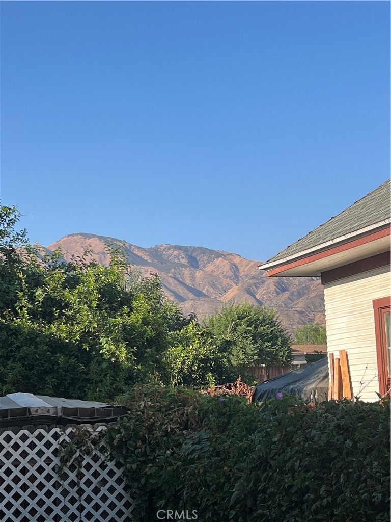 https://media.crmls.org/medias/80067aec-bc6b-4a05-be47-e1ff82c0a56c.jpg?preset=X-Large
