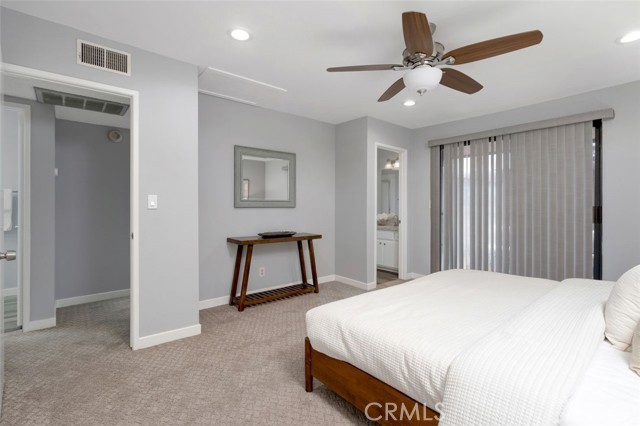 106 S Sierra Madre Boulevard, Pasadena CA: https://media.crmls.org/medias/80069fe3-fd82-465e-bec0-3d4e16aa3b39.jpg