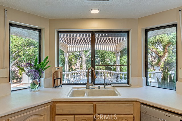 Detail Gallery Image 17 of 75 For 1737 Gainsborough Rd, San Dimas,  CA 91773 - 4 Beds | 3/1 Baths