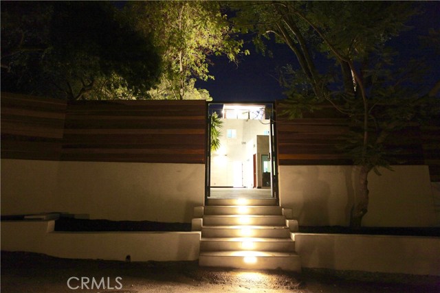 1220 Thorn W, San Diego CA: https://media.crmls.org/medias/8007364c-33e8-4a25-90be-605f300eee9e.jpg
