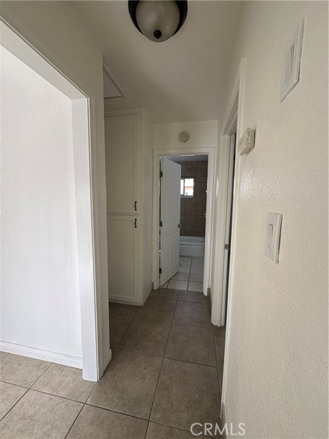 45408 Corkwood Avenue, Lancaster CA: https://media.crmls.org/medias/800775f1-e181-4b18-80db-94b7f479cdcf.jpg