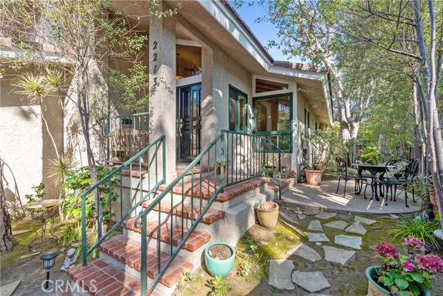 2213 Valley Drive, Manhattan Beach, California 90266, 4 Bedrooms Bedrooms, ,3 BathroomsBathrooms,Residential,Sold,Valley,SB22167937