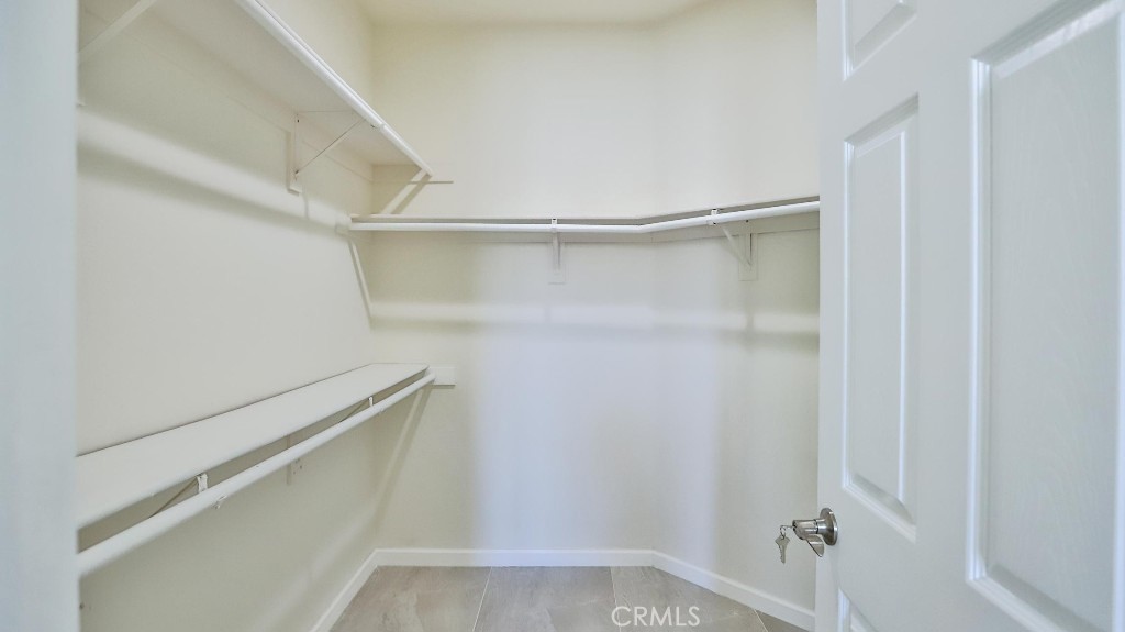 https://media.crmls.org/medias/8007db31-6d12-4975-be09-cadea6242e65.jpg?preset=X-Large
