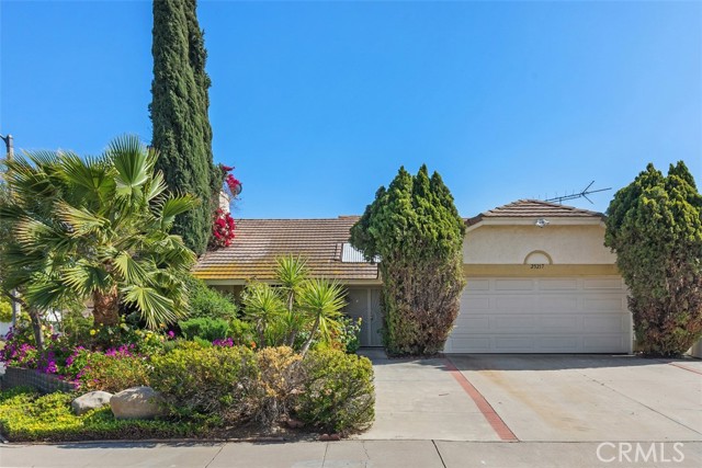 Detail Gallery Image 1 of 29 For 25217 Billie Dr, Moreno Valley,  CA 92553 - 2 Beds | 2 Baths