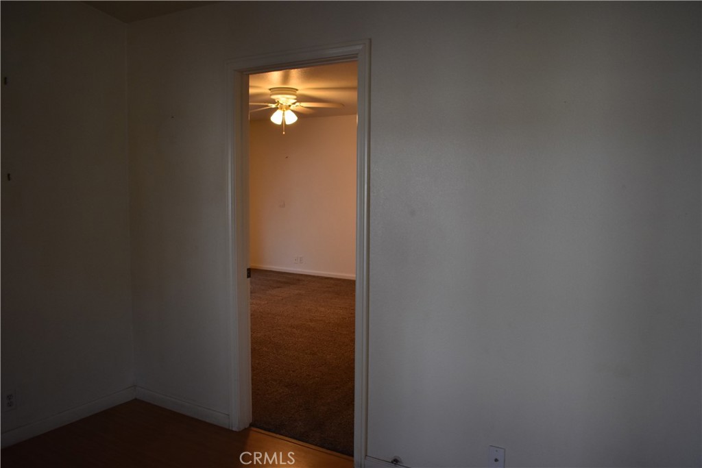 https://media.crmls.org/medias/8007fc35-650d-454a-ae49-0cd478c63b82.jpg?preset=X-Large