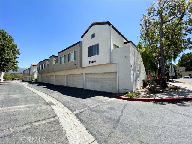 Detail Gallery Image 1 of 1 For 21314 Nandina Ln #203,  Newhall,  CA 91321 - 2 Beds | 2 Baths