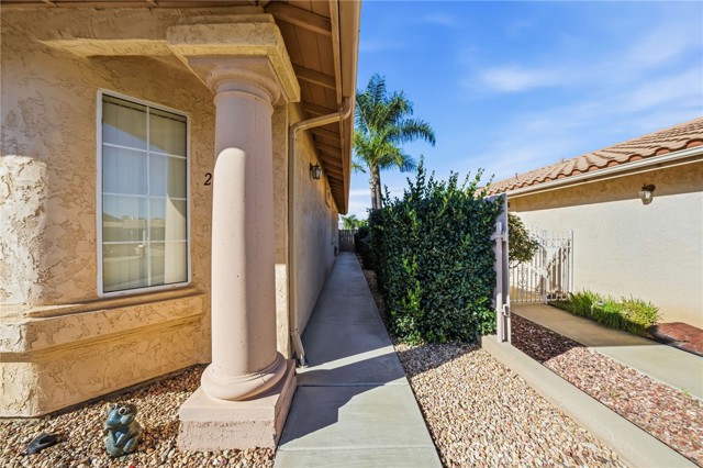 Detail Gallery Image 4 of 31 For 28281 via Cascadita, Menifee,  CA 92585 - 2 Beds | 2 Baths
