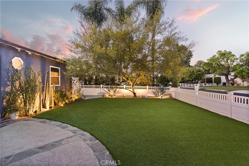 4739 Greenbush AvenueSherman Oaks img 17