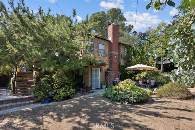 10025 Covert Avenue, Tujunga CA: https://media.crmls.org/medias/800a8547-2a2f-4c47-9bb4-0d30b706db66.jpg