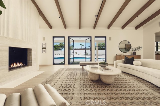 4195 Alonzo Avenue, Encino CA: https://media.crmls.org/medias/800aab59-74b2-4da4-9e92-dccb5aea040e.jpg