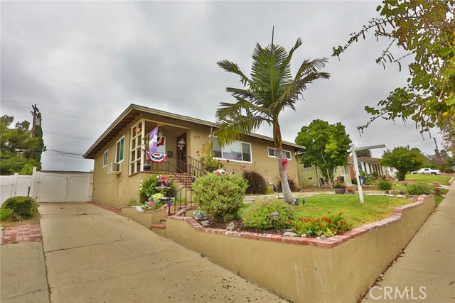 13727 Walnut St, Whittier, CA 90602