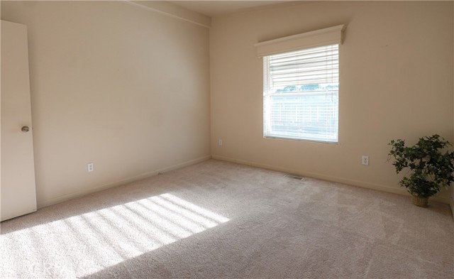 Detail Gallery Image 9 of 19 For 2240 Golden Oak Ln #147,  Merced,  CA 95341 - 2 Beds | 2 Baths