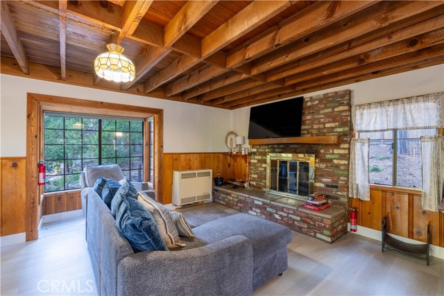 Detail Gallery Image 12 of 46 For 610 Clubhouse, Twin Peaks,  CA 92391 - 2 Beds | 2 Baths