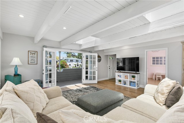 Detail Gallery Image 7 of 40 For 127 West Avenida De Los Lobos Marinos, San Clemente,  CA 92672 - 4 Beds | 2 Baths