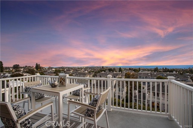 12 Haverhill Road, Laguna Niguel CA: https://media.crmls.org/medias/800b903d-38f3-48f5-ae80-e2146e164fbd.jpg