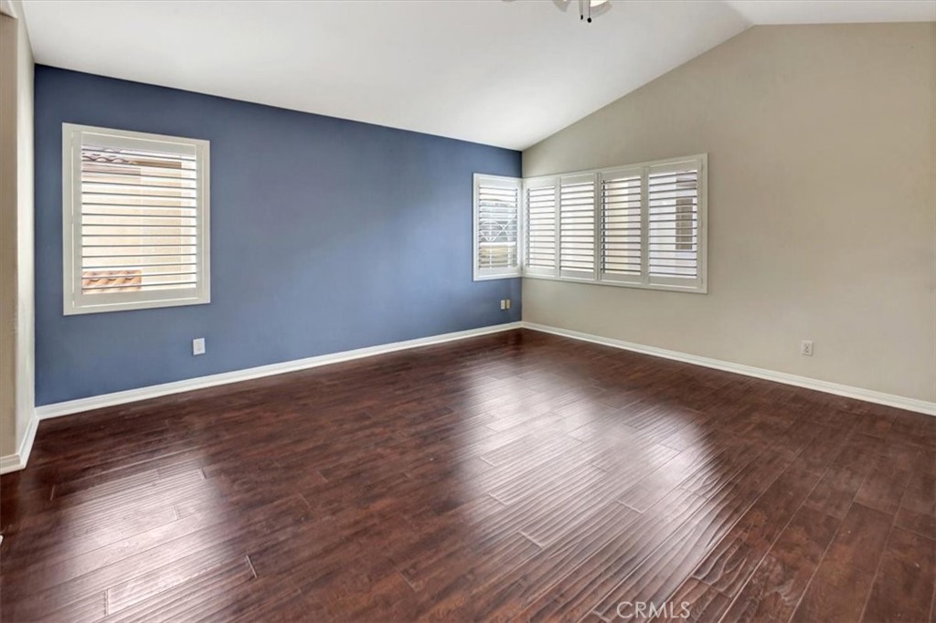 MLS #OC25257492 image #9